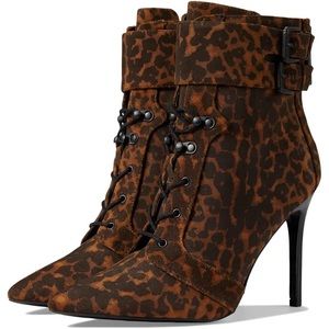 GUESS® womens leopard print Bossi Heels size 7 M new without tags